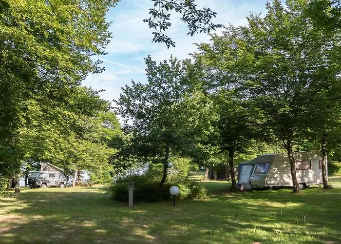 营地 Confortable Avec Terrasse Pour 2 Personnes - Api-1-52-875